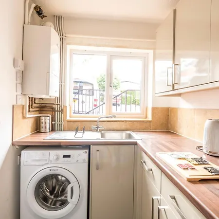 Holiday home Temple Wall - Contractors, Families - Free Parking By Prescott Apartments *