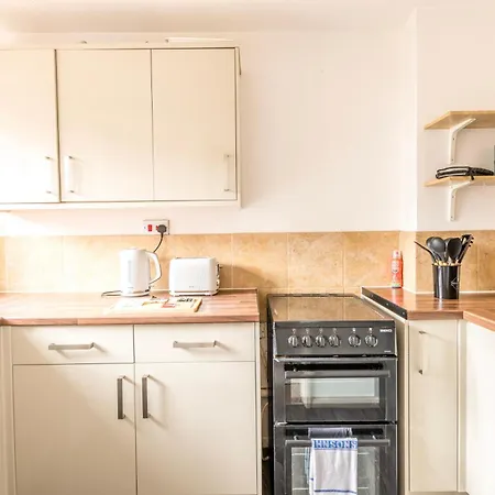 Holiday home Temple Wall - Contractors, Families - Free Parking By Prescott Apartments